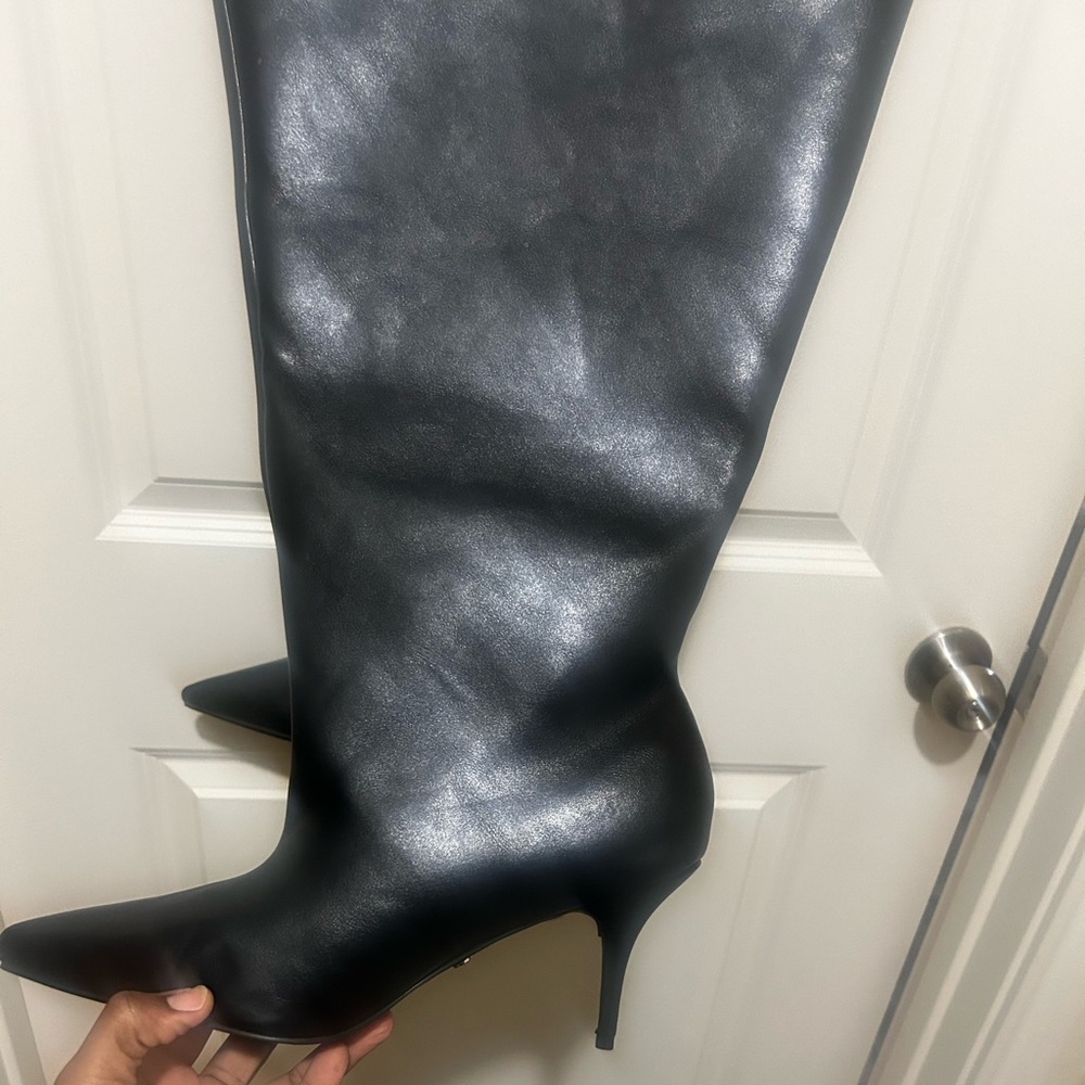 Size 11 over the knee boots